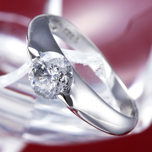 PT900(プラチナ)0.9ctダイヤモンドリング(指輪)159713 15号【鑑別書付き】